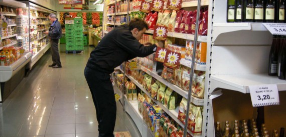 CENEA-consultoria-sector-grandes-superficies-comerciales ergonomia en grandes superficies comerciales
